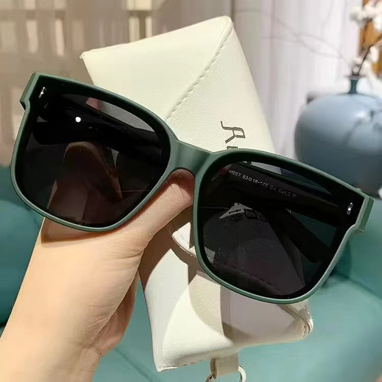 Wholesale Summer sun protection polarized glasses with myopia cover, one mirror for two purposes, driving fashionable sunglasses